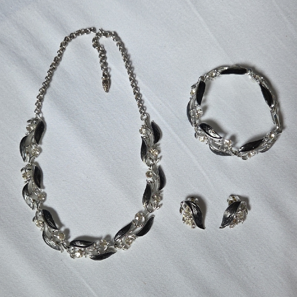 Rare *Full Set* Vintage Hallmark Silver-Tone & Black Leaf w Rhinestones